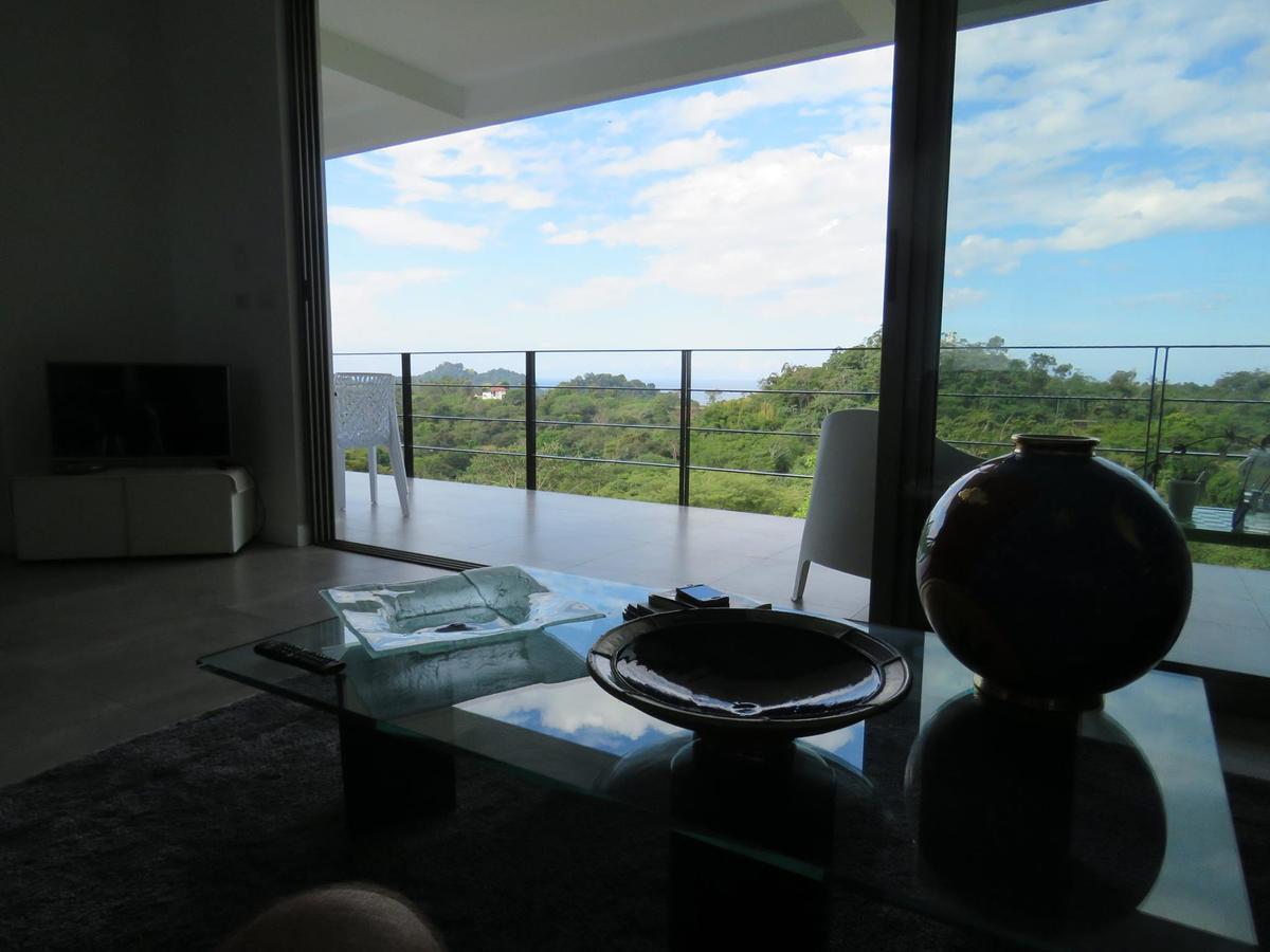 La Maison Blanche Manuel Antonio Luaran gambar